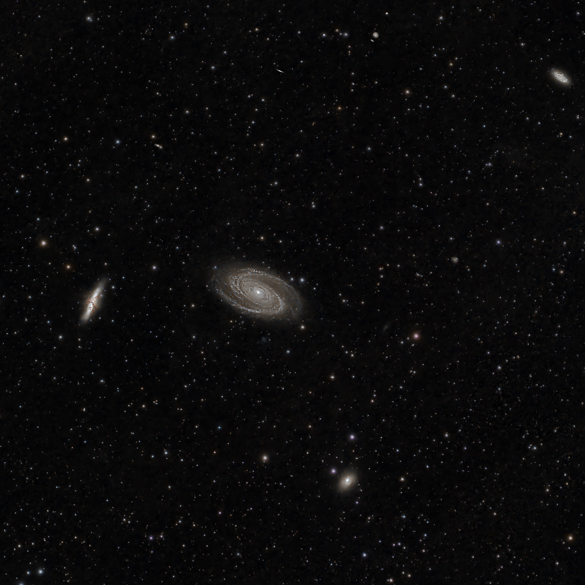 Bode (M81) & Cigar (M82) Nebulae