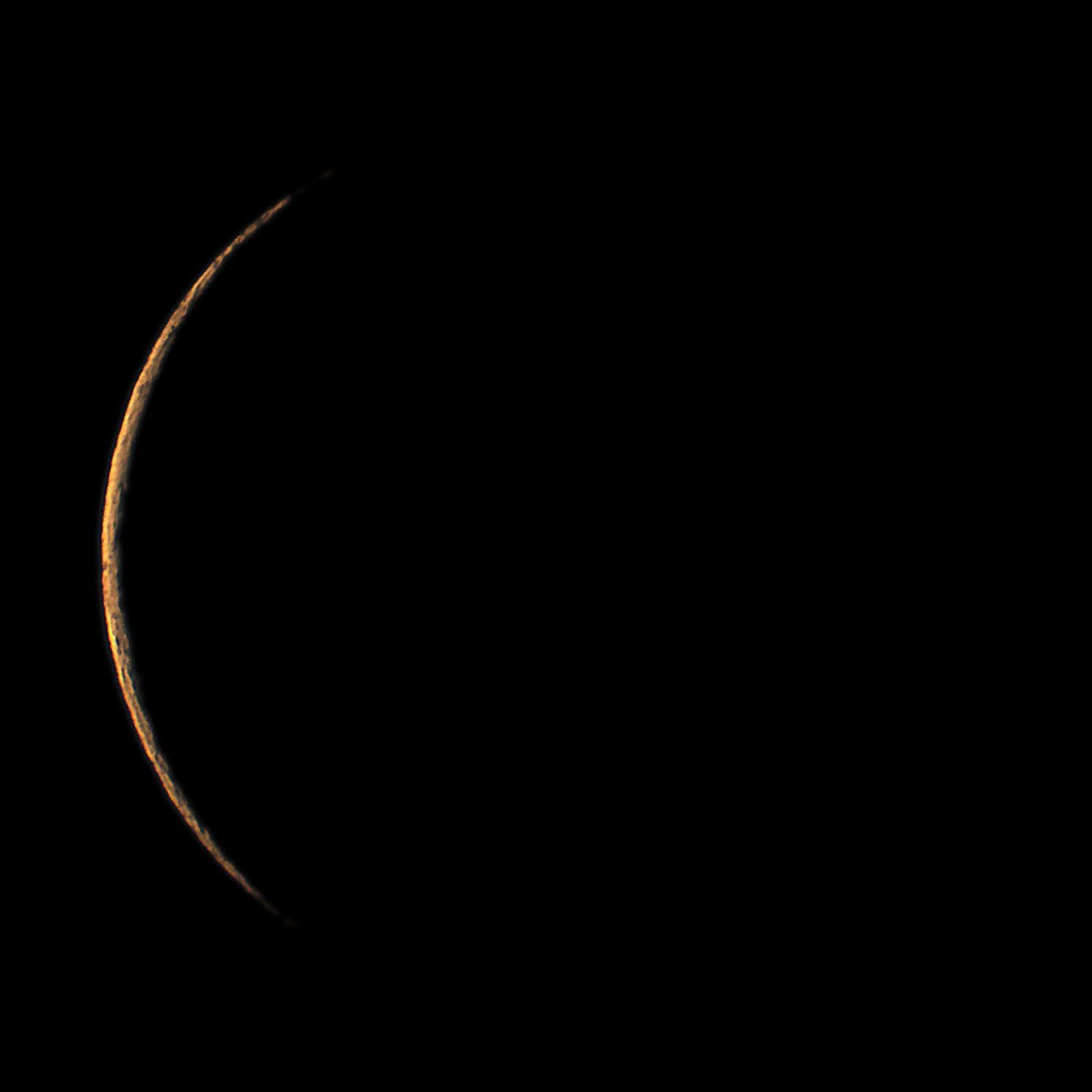 28 Old Crescent Moon in the Sun's last grasp 140725